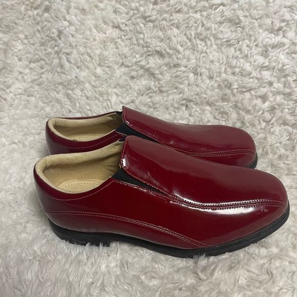 NIKE  AIR GOLF Verdana Last Women’s Red Patent Leather SZ7.5M - Picture 1 of 9